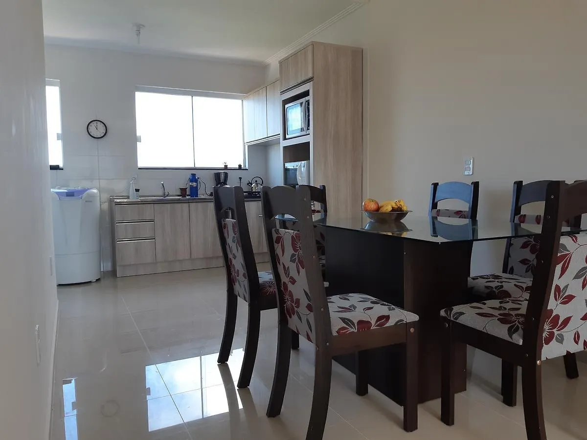 Apto 2 Dorm A 750M Da Praia Florianopolis