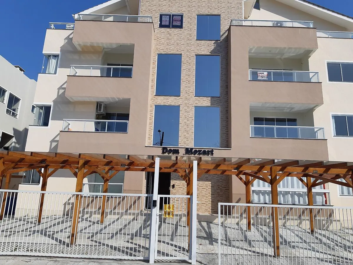 Apto 2 Dorm A 750M Da Praia Florianopolis Apartment